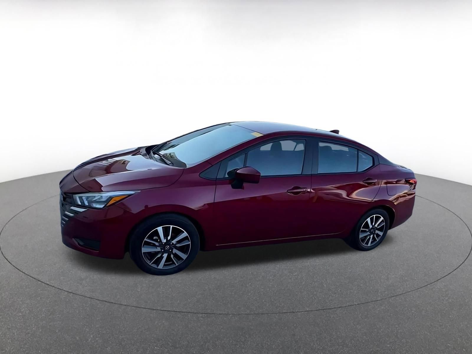 Used 2025 Nissan Versa SV image 8