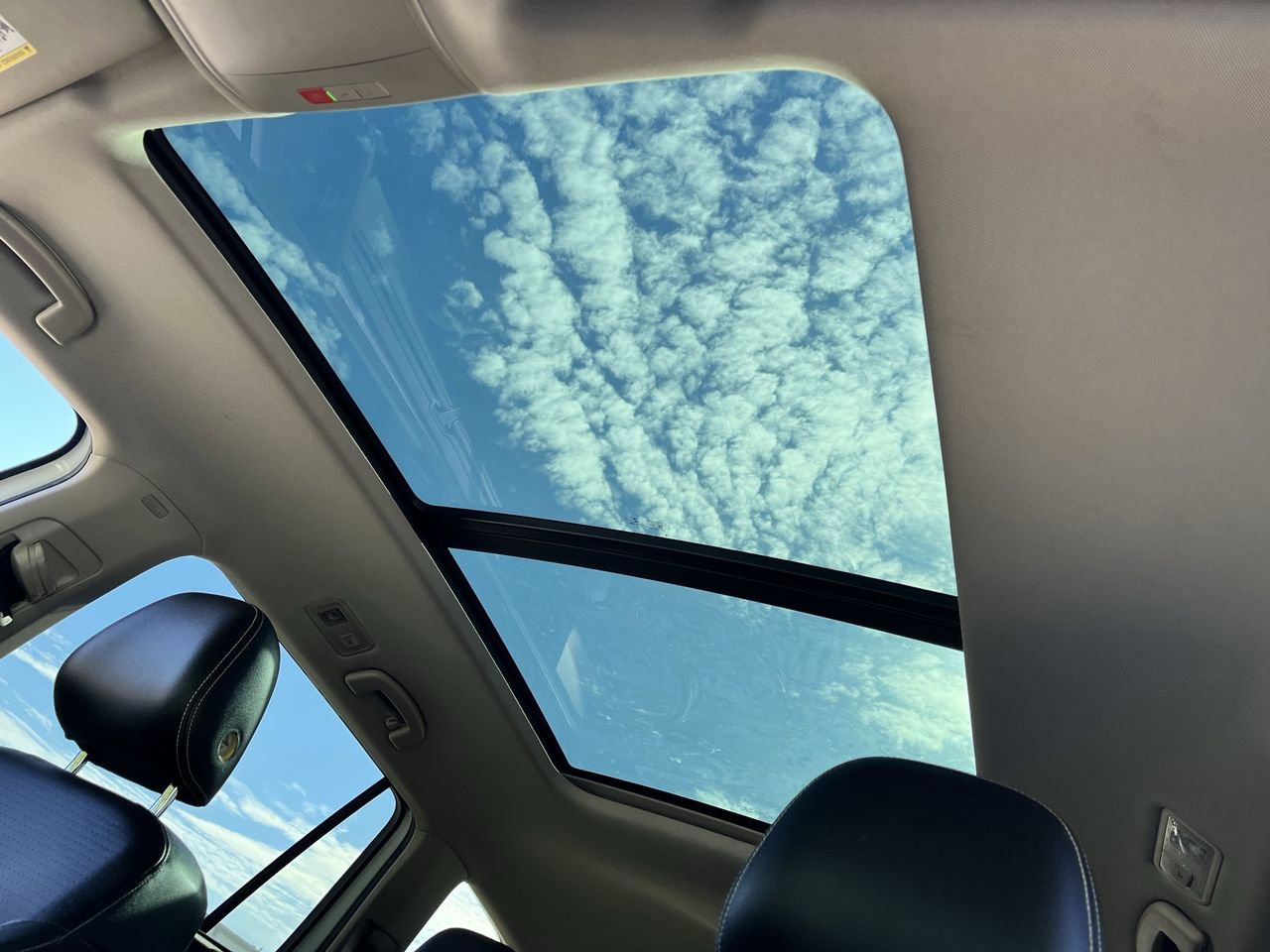 Used 2022 Volkswagen Atlas SE FWD image 22