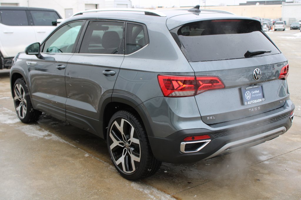 Certified 2022 Volkswagen Taos SEL image 4