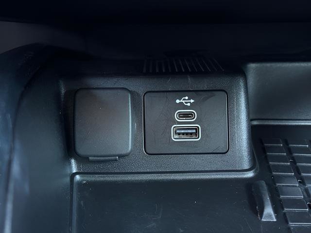 Used 2025 Ford Bronco Sport Badlands AWD/4WD image 13