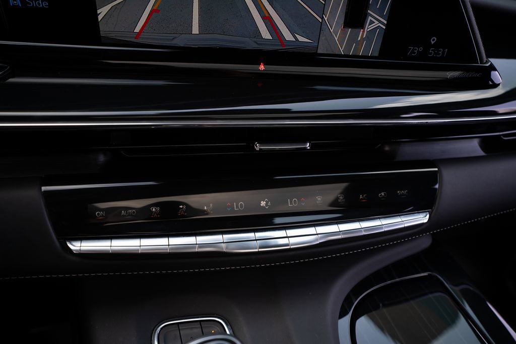 Used 2023 Cadillac Escalade ESV V w/ LPO, ONYX Package AWD/4WD image 40