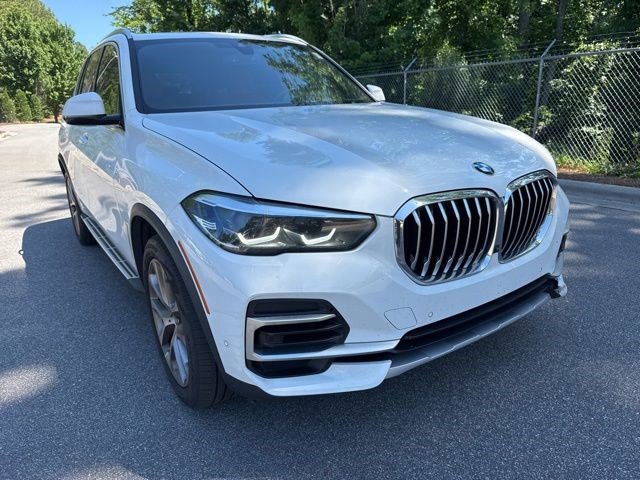 Certified 2023 BMW X5 sDrive40i w/ Premium Package RWD image 3