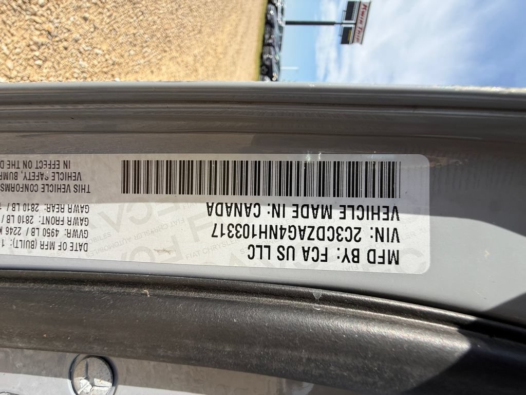 Used 2022 Dodge Challenger SXT RWD image 27
