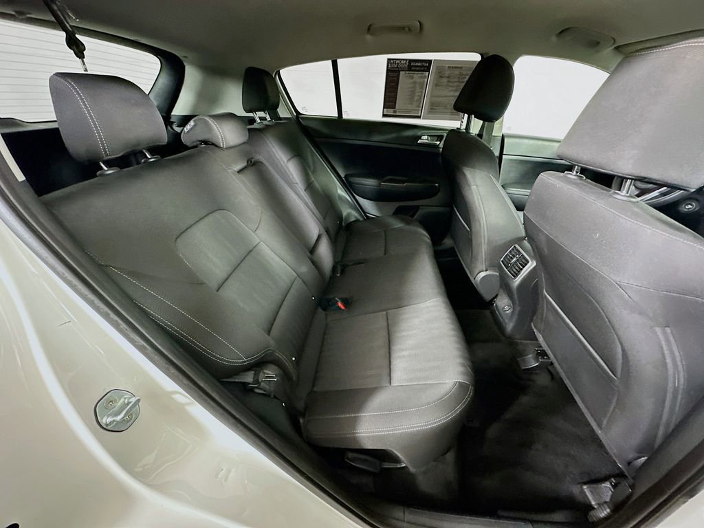 Used 2021 Kia Sportage LX AWD/4WD image 11