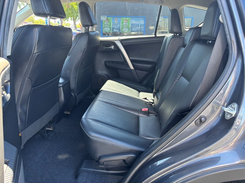 Used 2015 Toyota RAV4 Limited FWD image 8