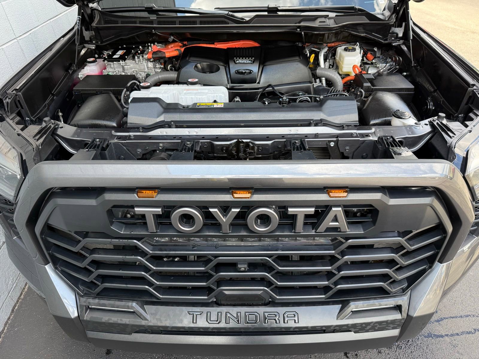 Used 2025 Toyota Tundra TRD Pro AWD/4WD image 41