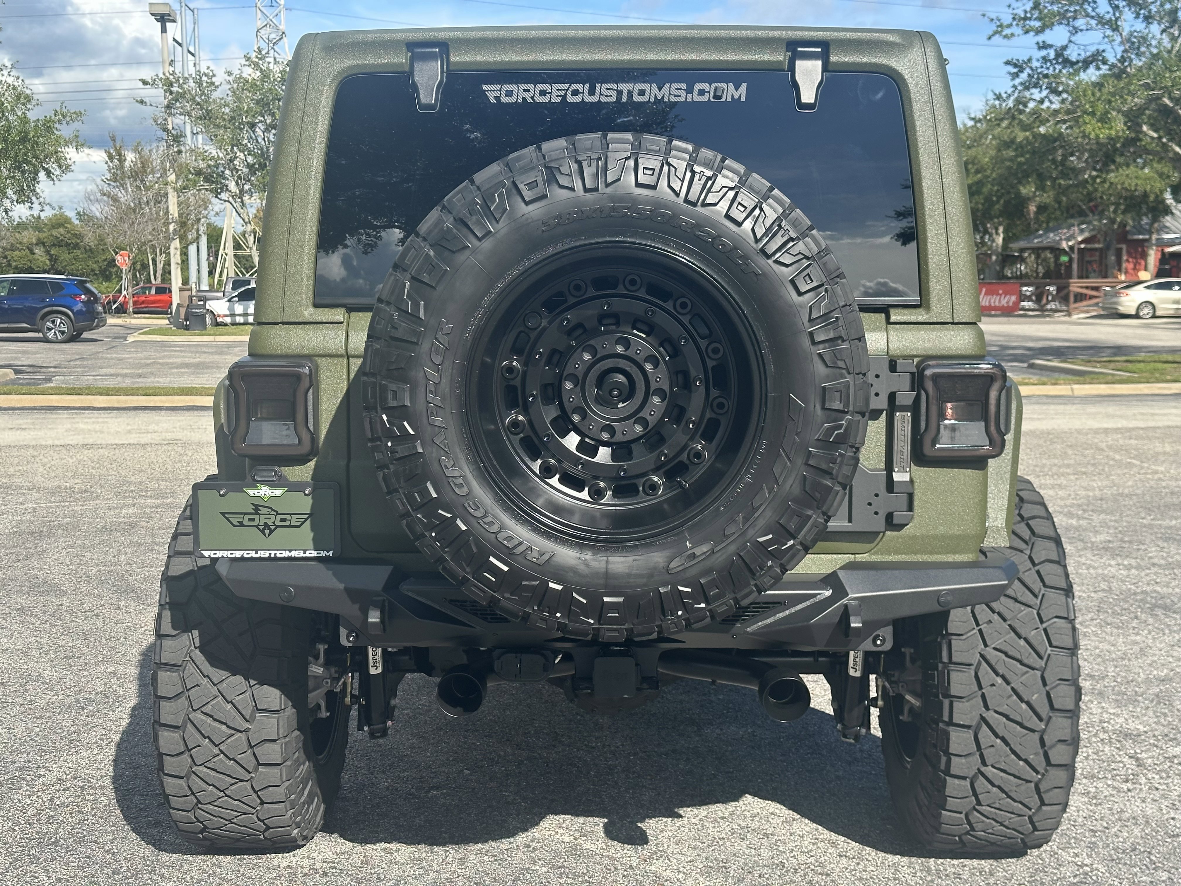 Used 2024 Jeep Wrangler Unlimited image 10