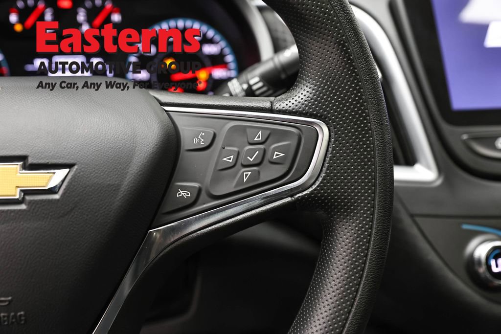 Used 2023 Chevrolet Malibu LT image 16