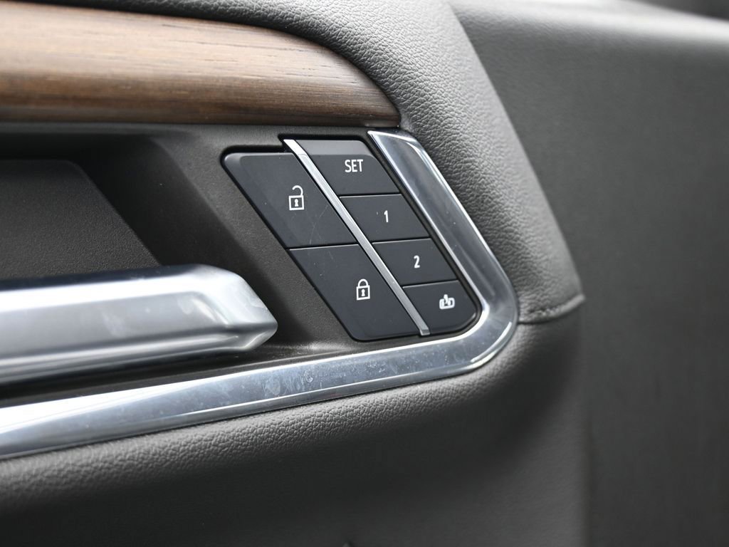 Used 2024 Chevrolet Silverado 1500 High Country w/ Technology Package image 18