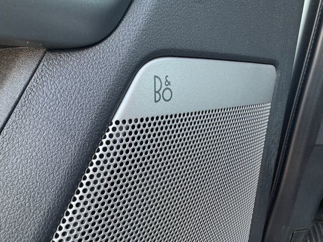 Used 2023 Ford F150 Lightning Lariat image 29