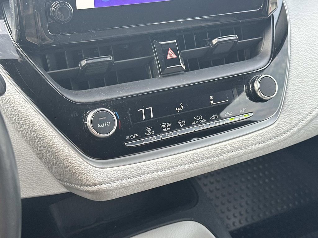 Used 2024 Toyota Corolla SE FWD image 31