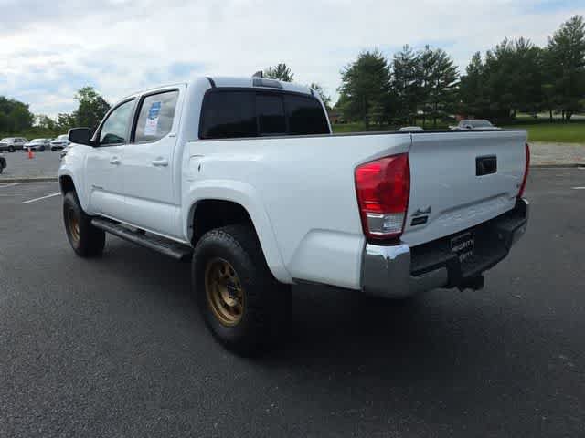 Used 2017 Toyota Tacoma SR5 w/ Tow Package AWD/4WD image 13