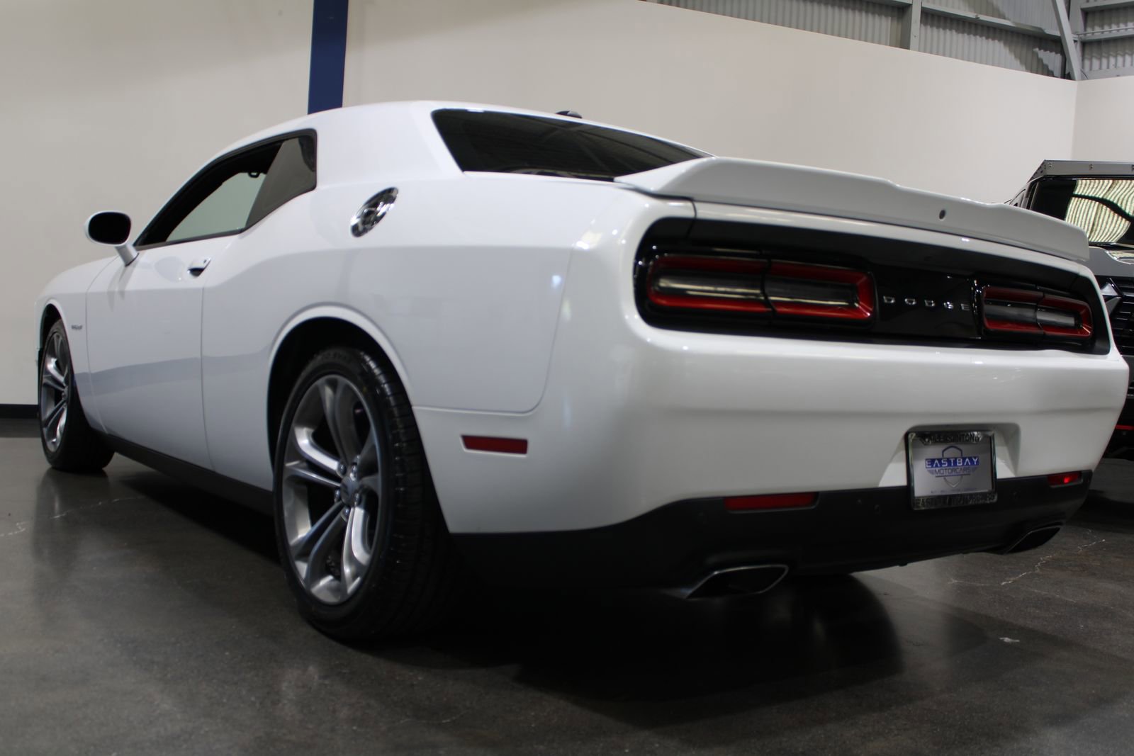 Used 2020 Dodge Challenger R/T RWD image 10