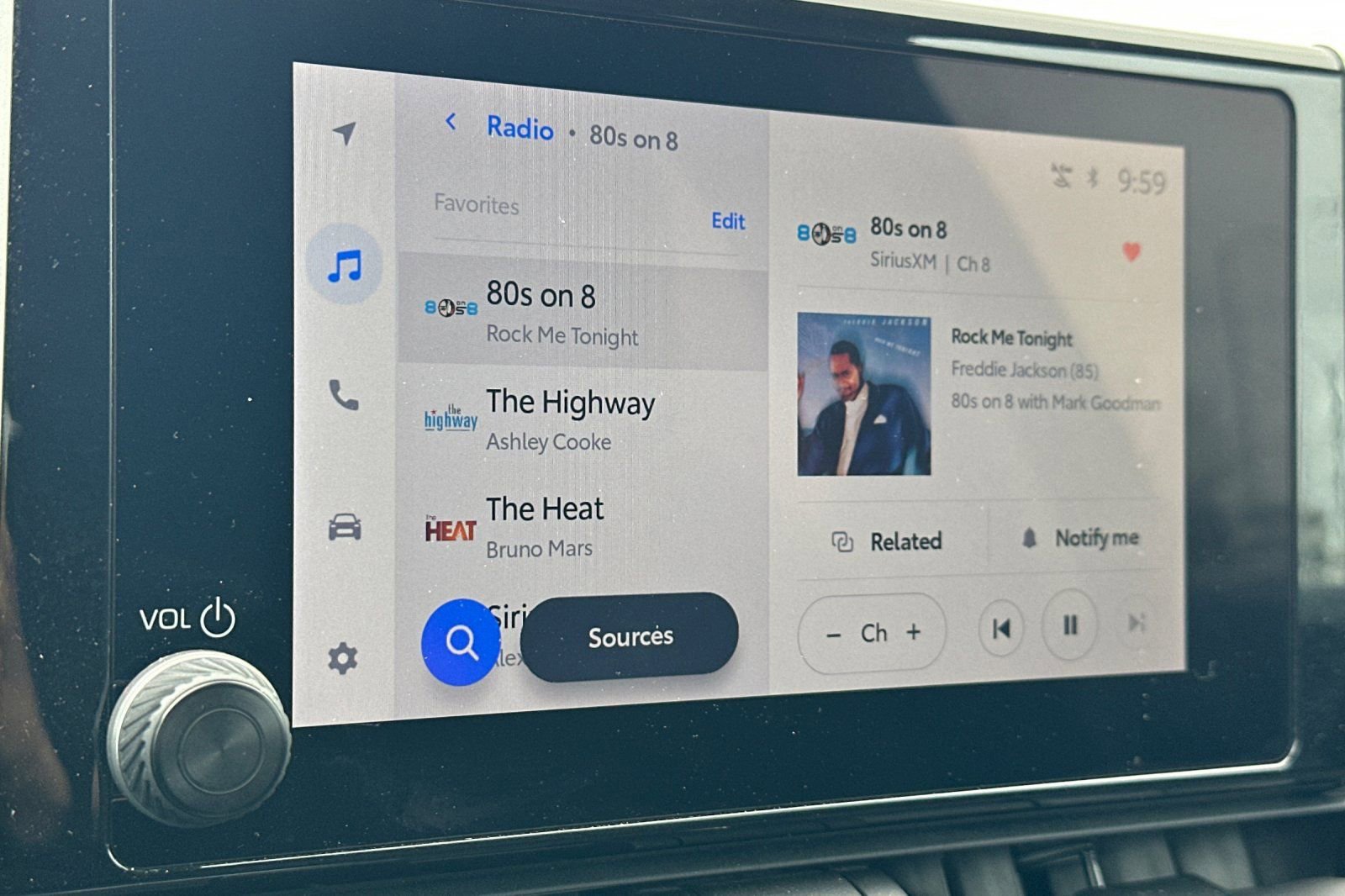 Certified 2025 Toyota RAV4 XLE image 27