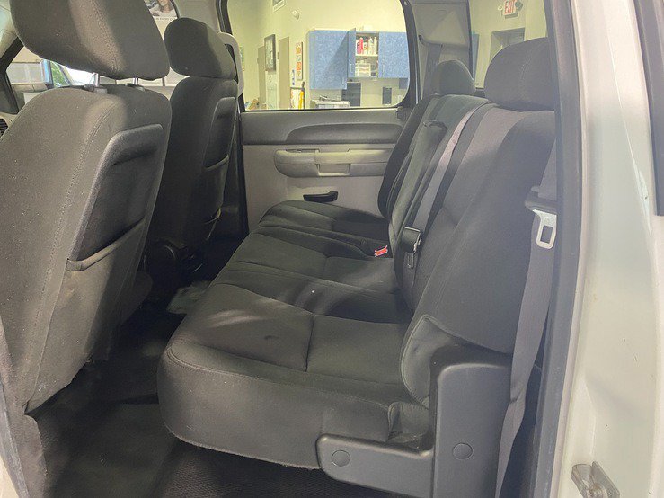Used 2013 Chevrolet Silverado 2500 W/T AWD/4WD image 13