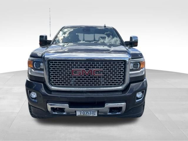 Used 2016 GMC Sierra 2500 Denali w/ Duramax Plus Package AWD/4WD image 3