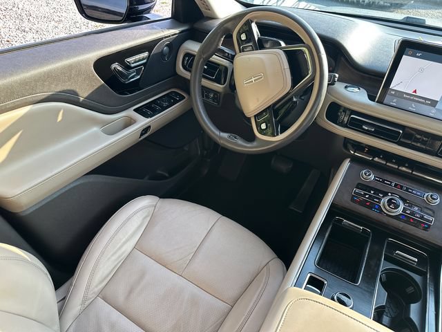 Used 2020 Lincoln Aviator Reserve w/ Elements Package Plus AWD/4WD image 21
