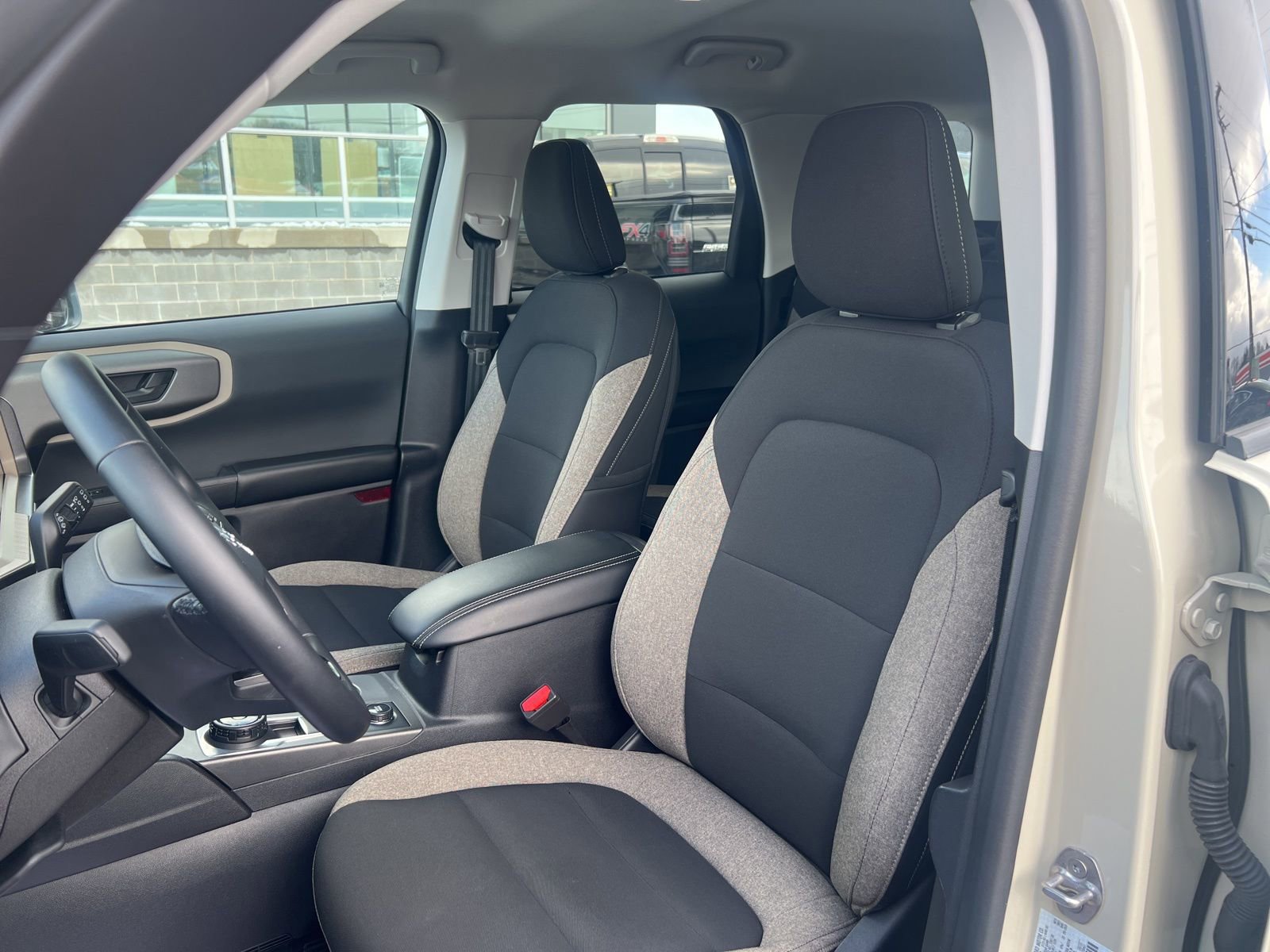 Used 2025 Ford Bronco Sport Big Bend w/ Convenience Package image 9