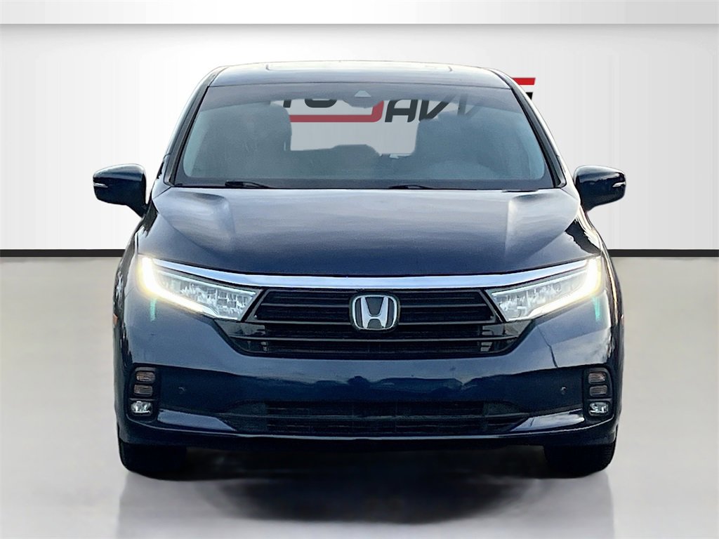 Used 2024 Honda Odyssey Touring image 2