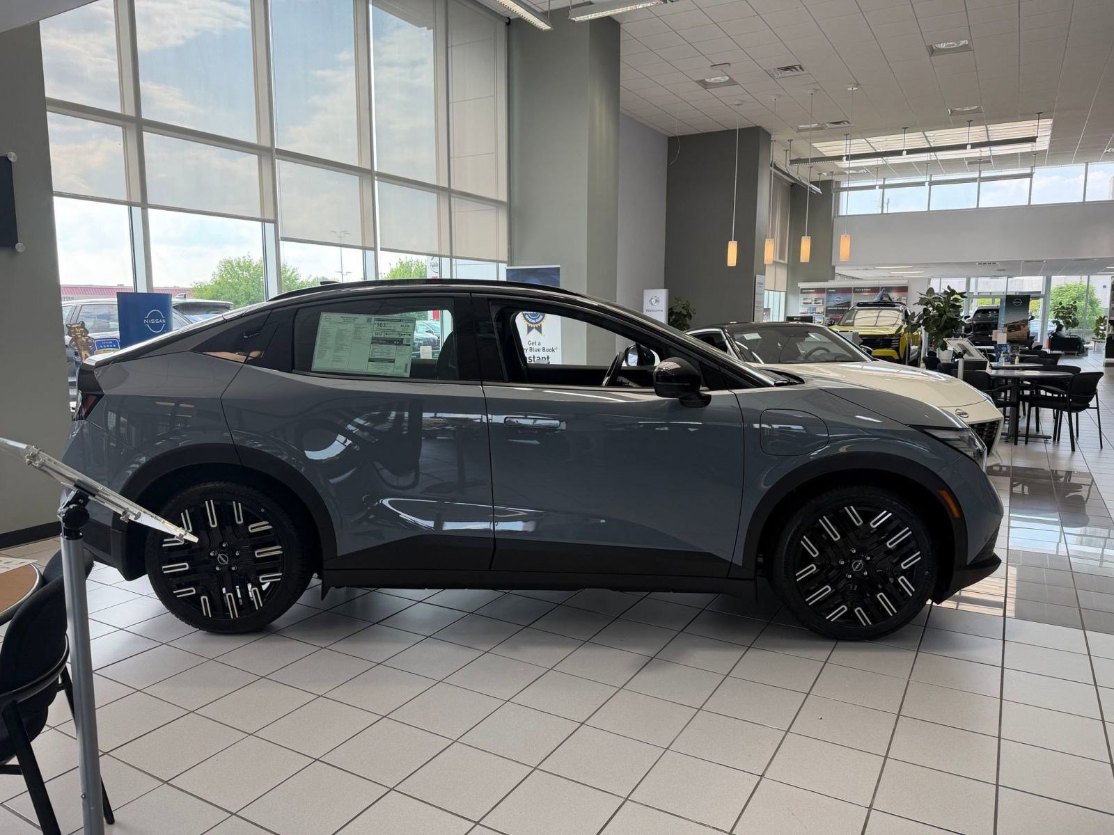 New 2026 Nissan Leaf Platinum+ FWD image 8