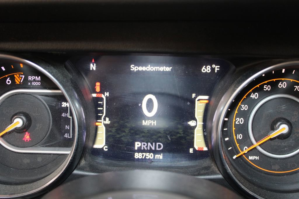 Used 2020 Jeep Wrangler Unlimited Sahara w/ Dual Top Group image 19