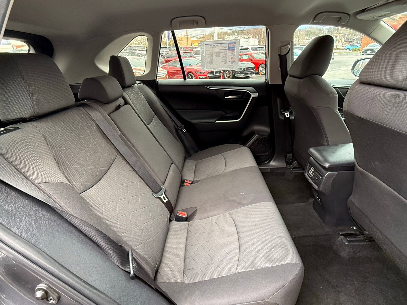 Used 2022 Toyota RAV4 XLE AWD/4WD image 14
