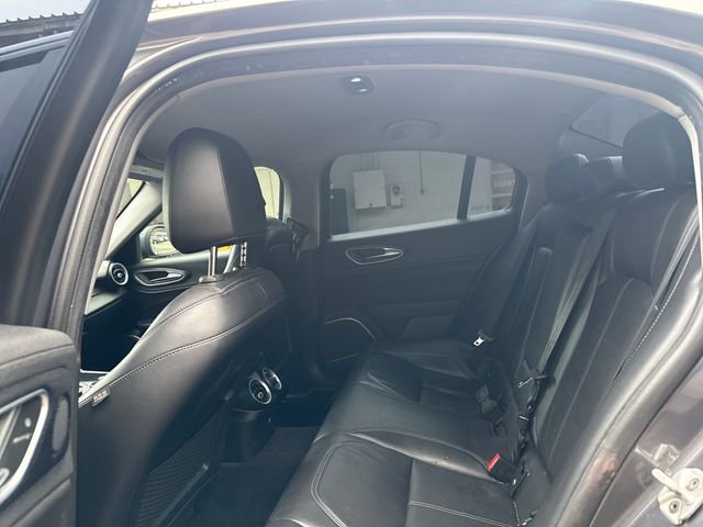 Used 2019 Alfa Romeo Giulia w/ Quick Order Package 22K Sport image 16