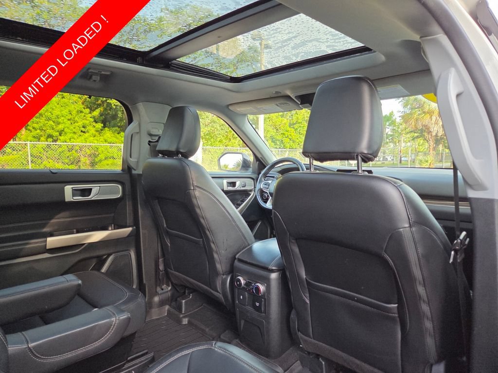 Used 2023 Ford Explorer Limited w/ Equipment Group 301A RWD image 16