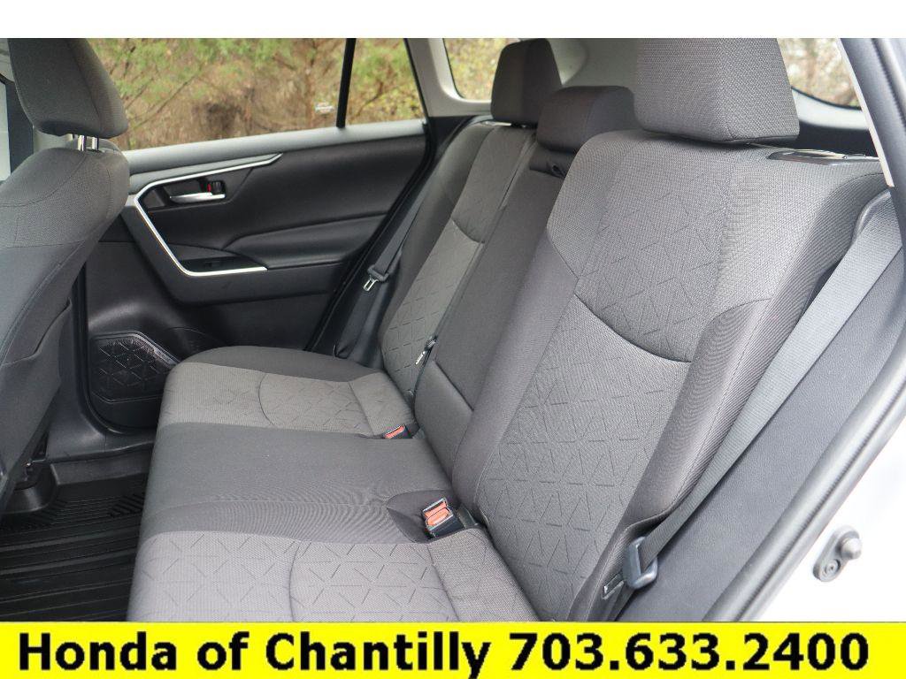 Used 2021 Toyota RAV4 XLE image 24