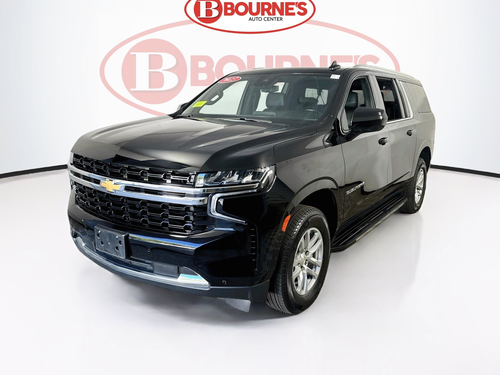 Used 2023 Chevrolet Suburban LS AWD/4WD image 4