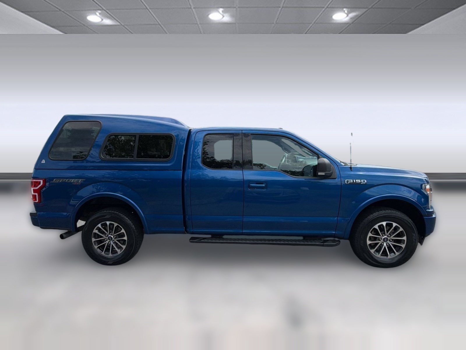 Used 2018 Ford F150 XLT w/ Equipment Group 302A Luxury AWD/4WD image 8