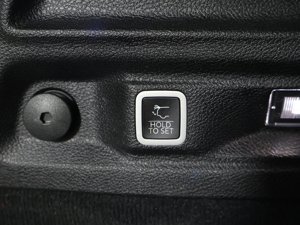 Used 2023 Jeep Grand Cherokee L Overland AWD/4WD image 64