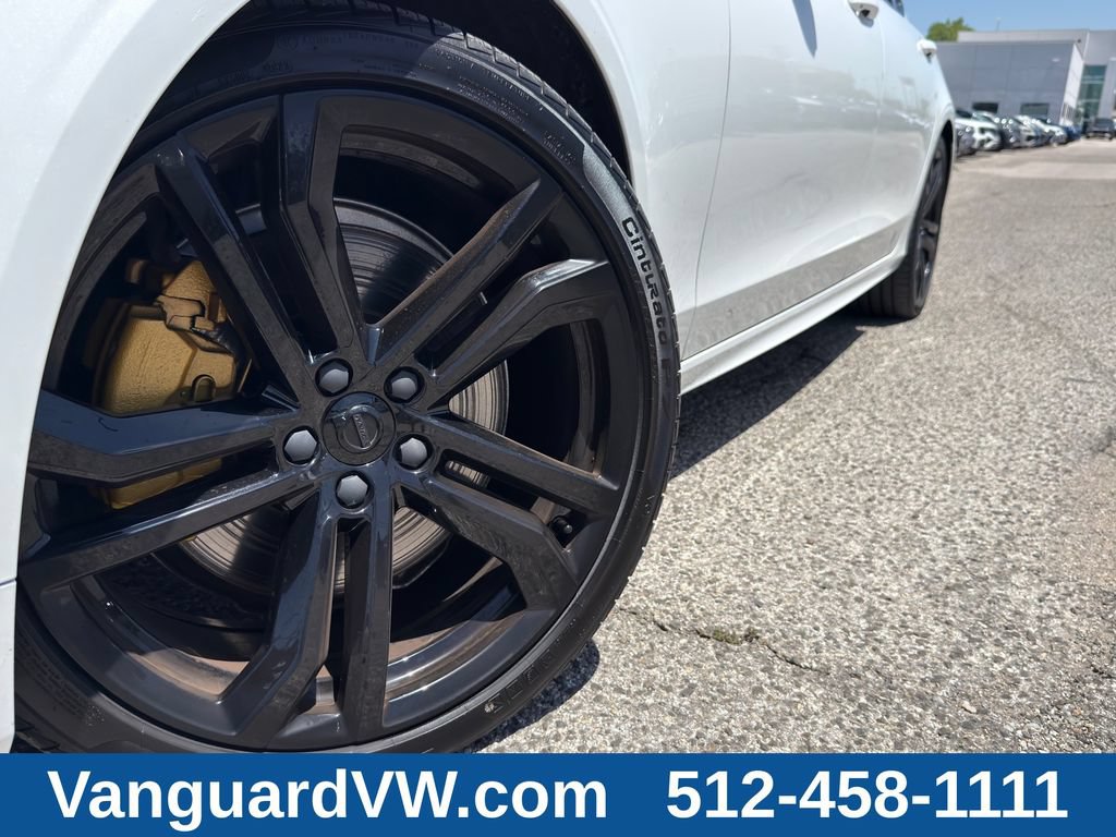 Used 2022 Volvo S90 B6 R-Design w/ Advanced Package AWD/4WD image 4
