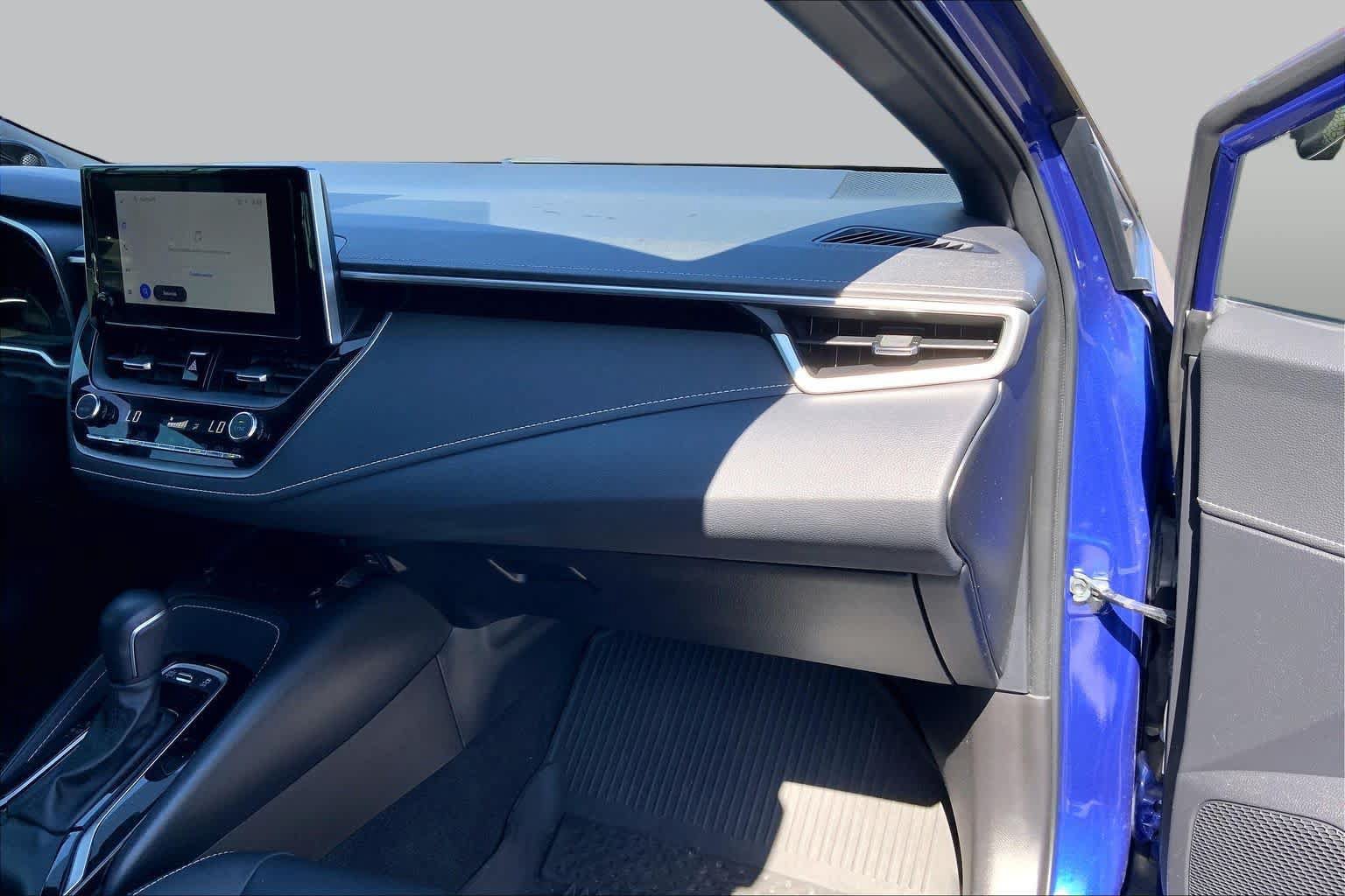 Certified 2025 Toyota Corolla XSE FWD image 18