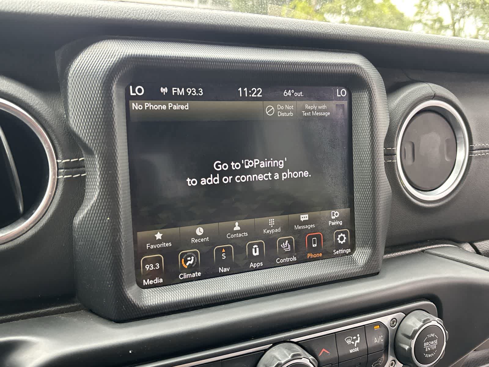 Certified 2020 Jeep Gladiator Overland AWD/4WD image 17