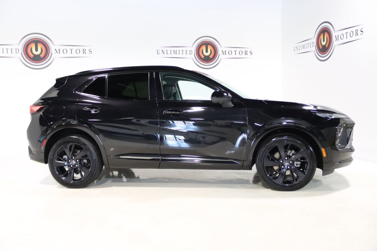 Used 2025 Buick Envision Sport Touring AWD/4WD image 39