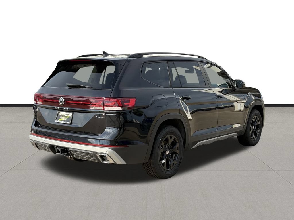 Used 2024 Volkswagen Atlas Peak Edition SEL AWD/4WD image 5