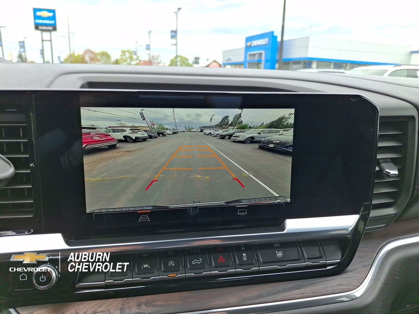 Certified 2024 GMC Sierra 1500 SLT image 16