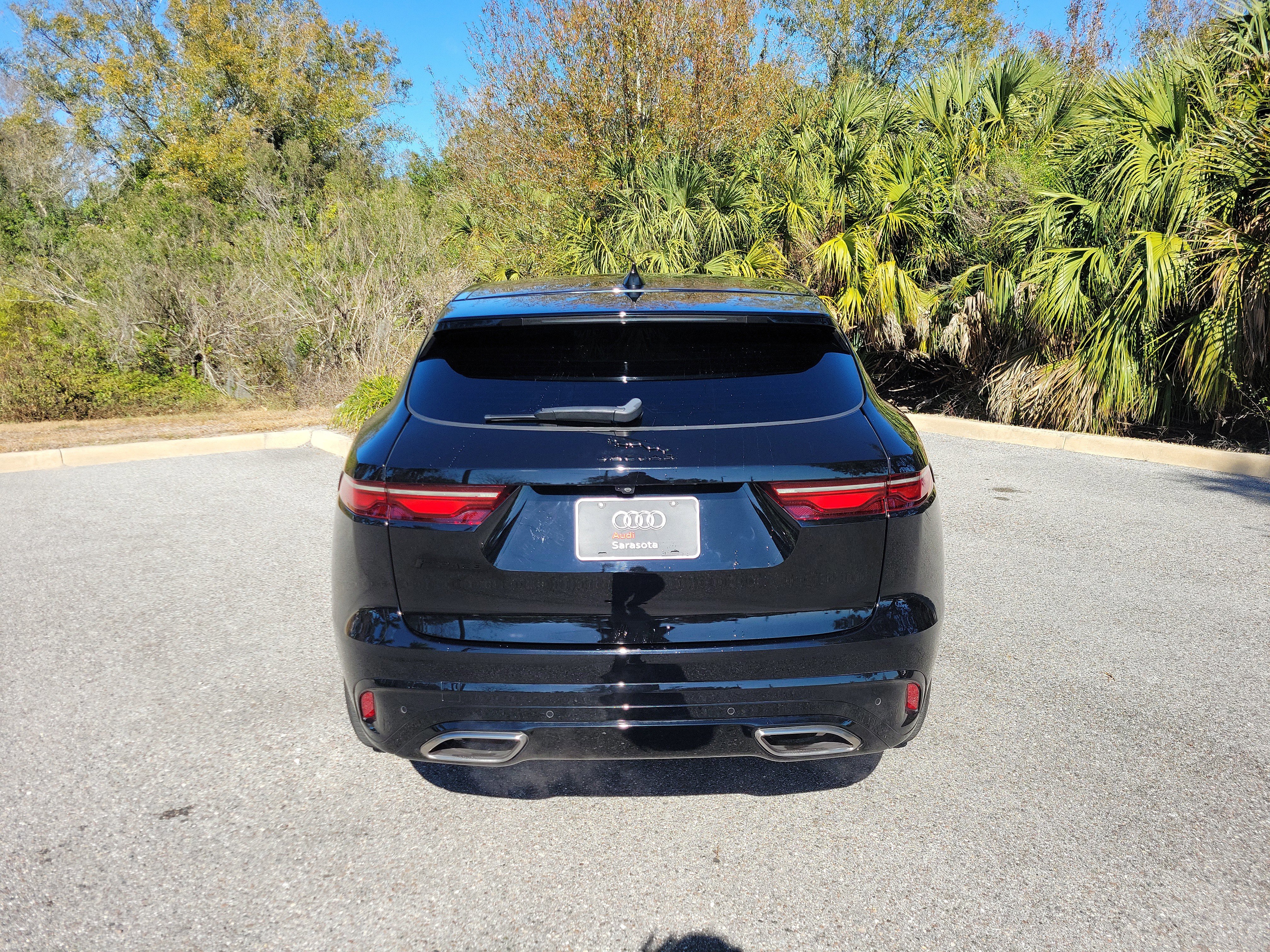 Used 2021 Jaguar F-PACE S image 5