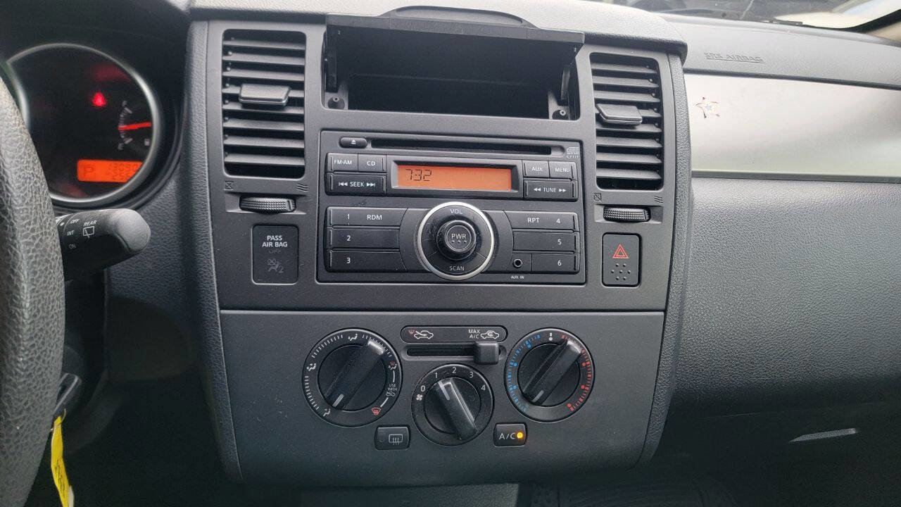 Used 2012 Nissan Versa 1.8 S FWD image 12