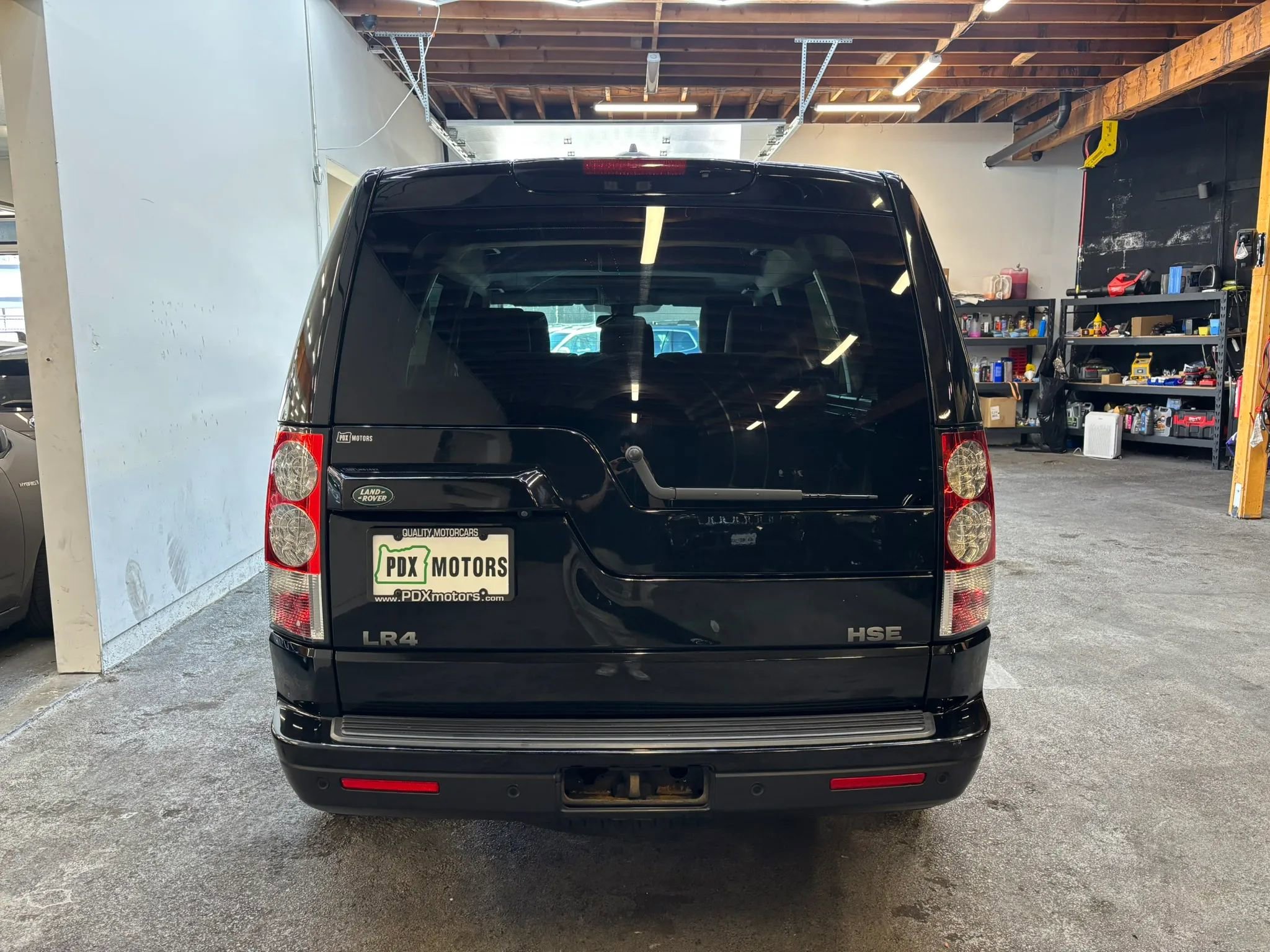 Used 2013 Land Rover LR4 HSE AWD/4WD image 6