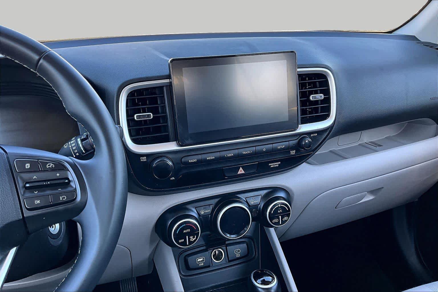 Certified 2023 Hyundai Venue SEL FWD image 7
