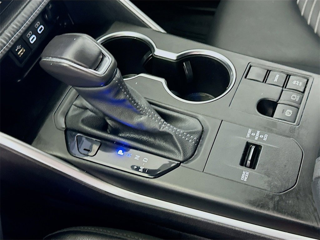 Used 2024 Toyota Highlander XSE image 33