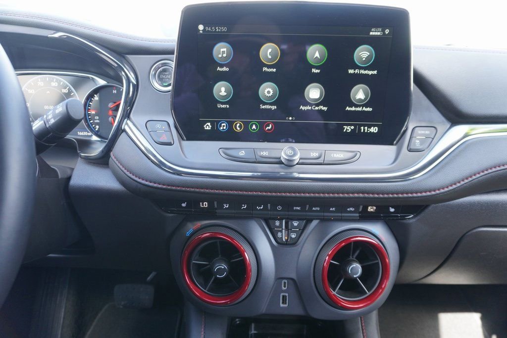 Used 2025 Chevrolet Blazer RS image 13