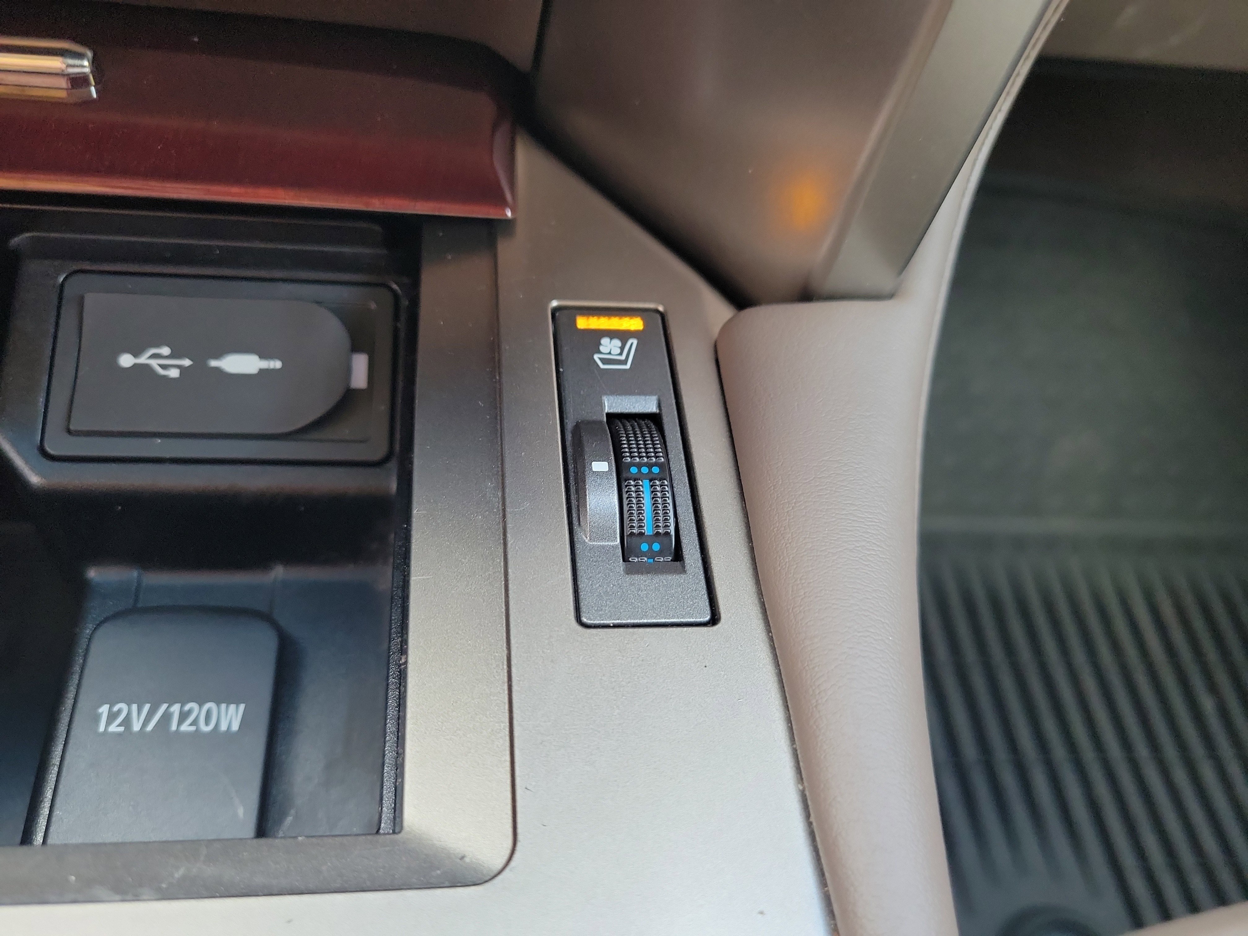 Used 2019 Lexus GX 460 image 30