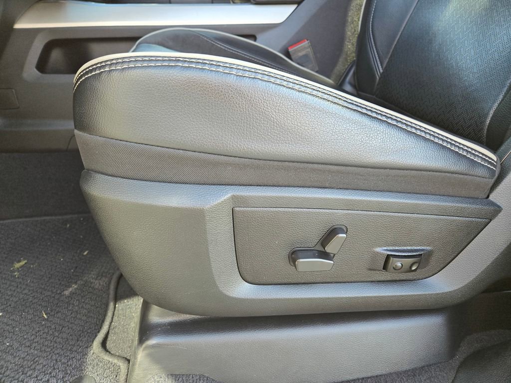 Used 2022 RAM 2500 Laramie w/ Safety Group B image 21