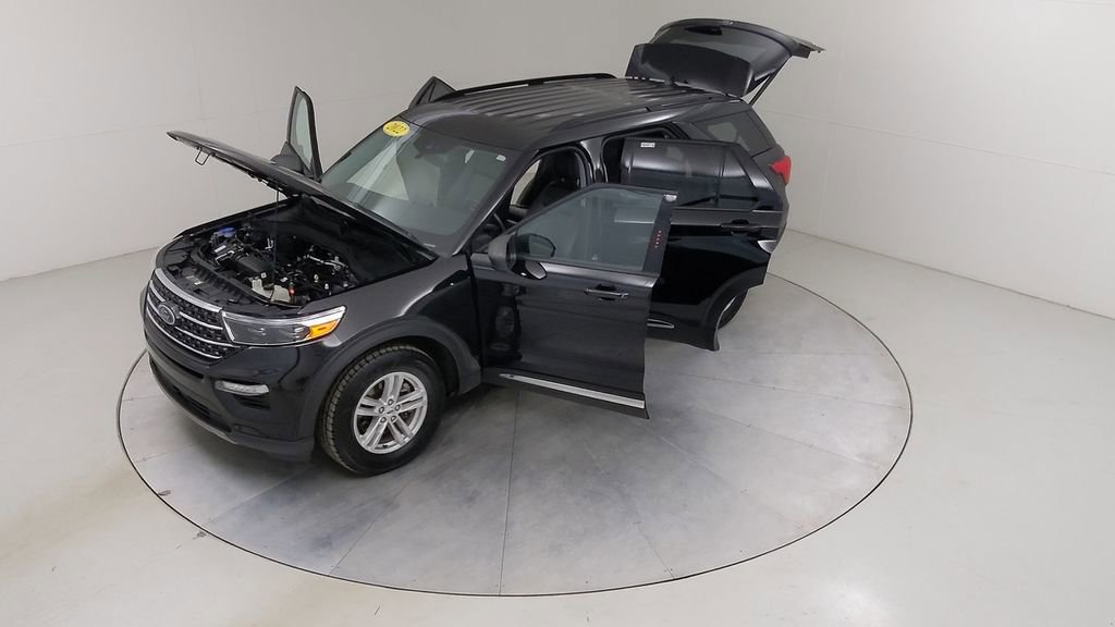 Certified 2022 Ford Explorer XLT w/ Equipment Group 202A image 56