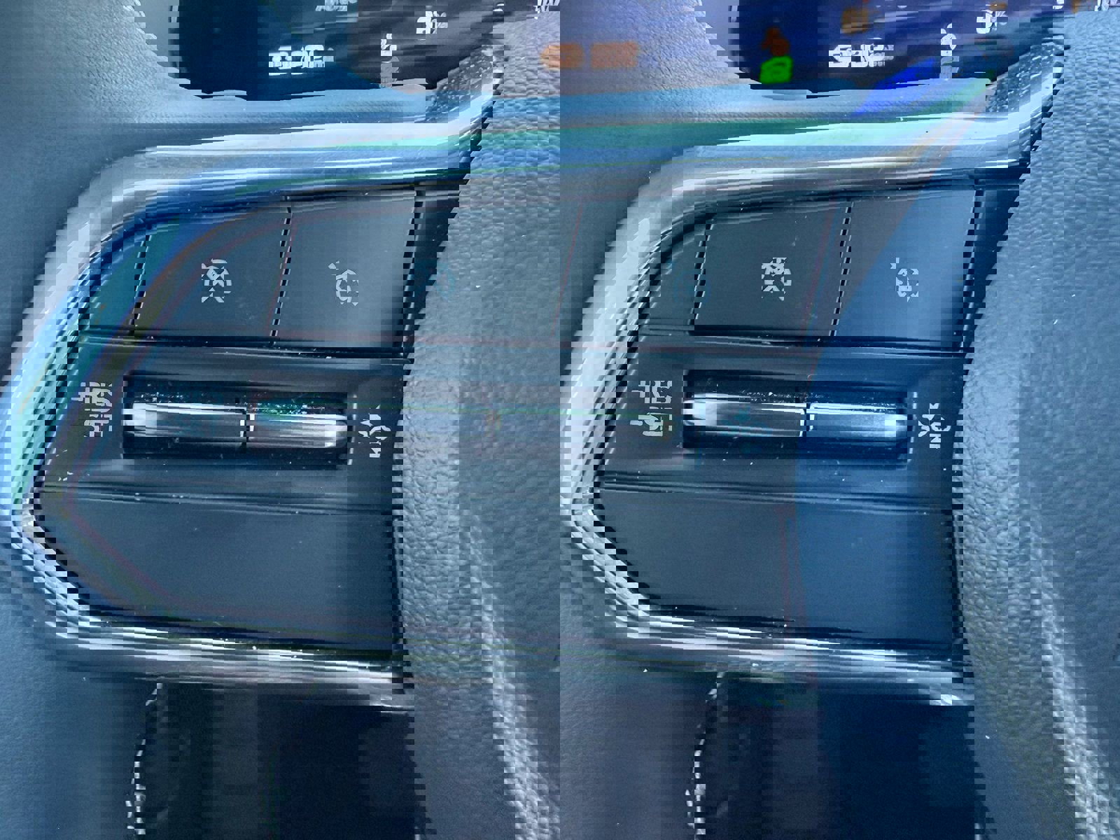 New 2025 Chevrolet Blazer EV LT image 97