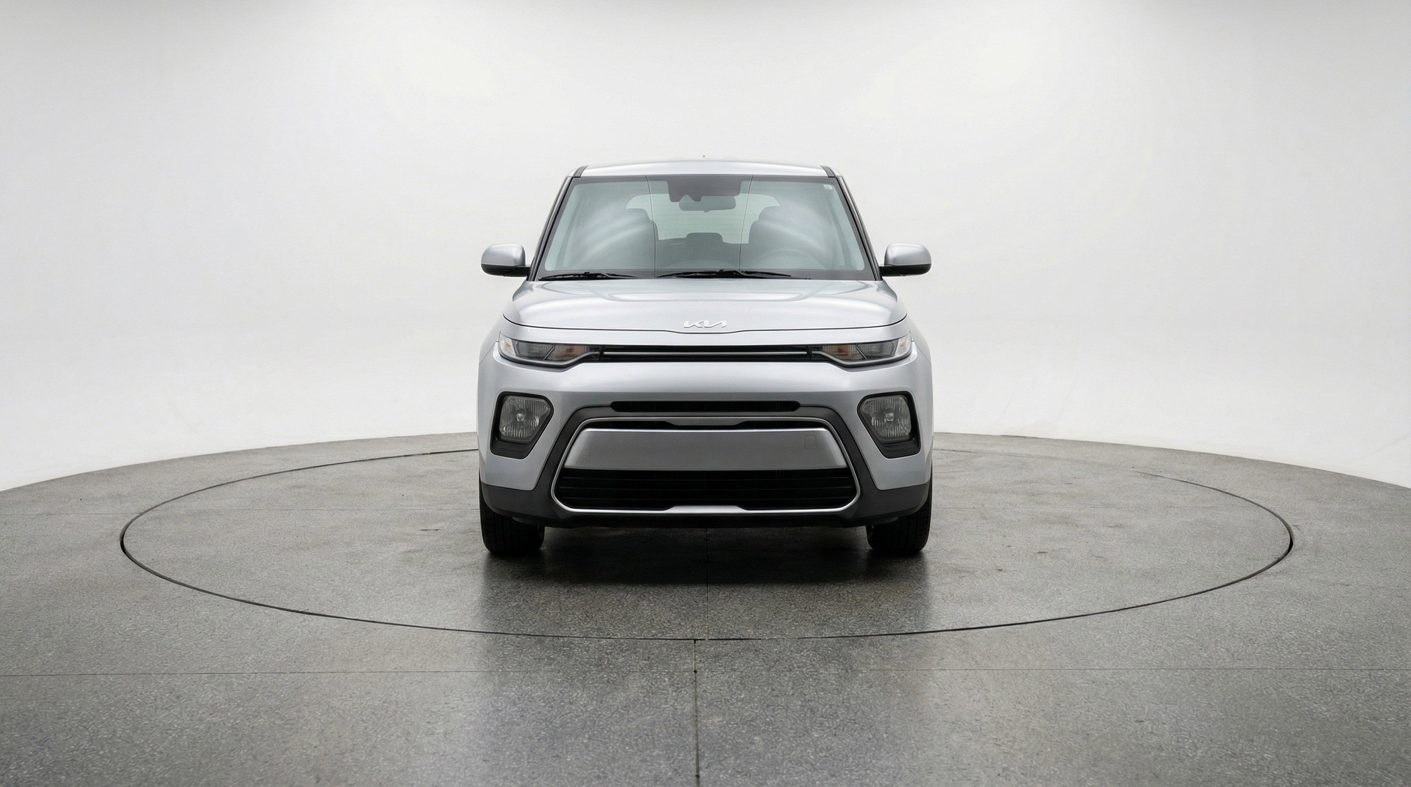 Used 2025 Kia Soul LX w/ LX Technology Package image 2