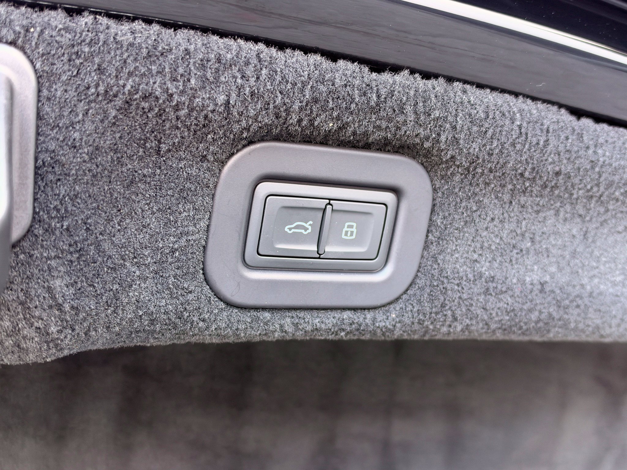 Used 2021 Bentley Flying Spur V8 AWD/4WD image 23